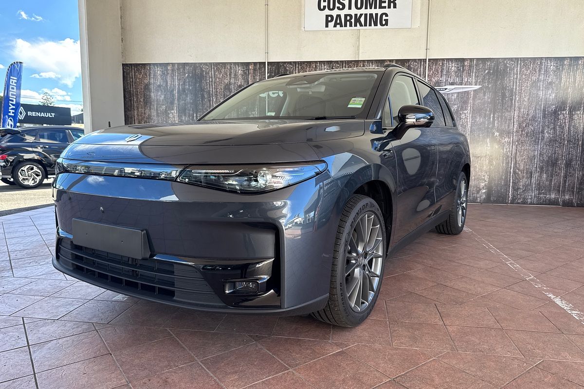 2025 Leapmotor C10 Design B11