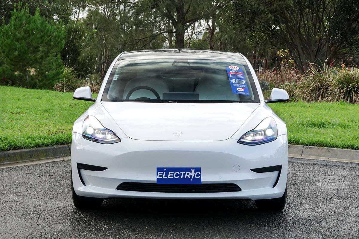 2022 Tesla Model 3 Rear-Wheel Drive