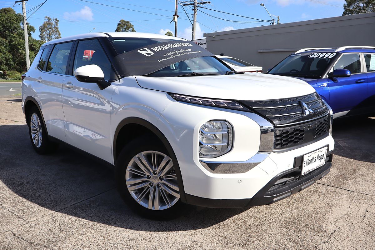 2024 Mitsubishi Outlander ES ZM