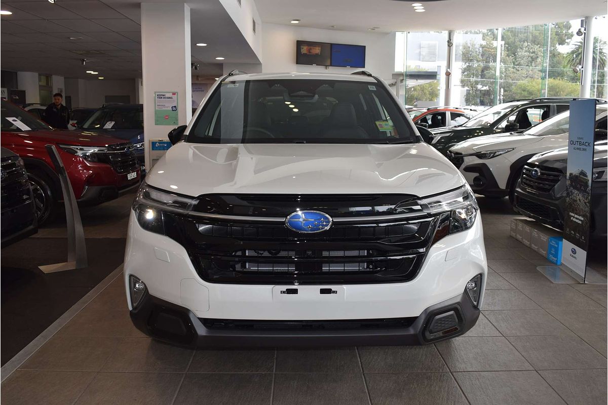 2025 Subaru Forester Hybrid Touring S6