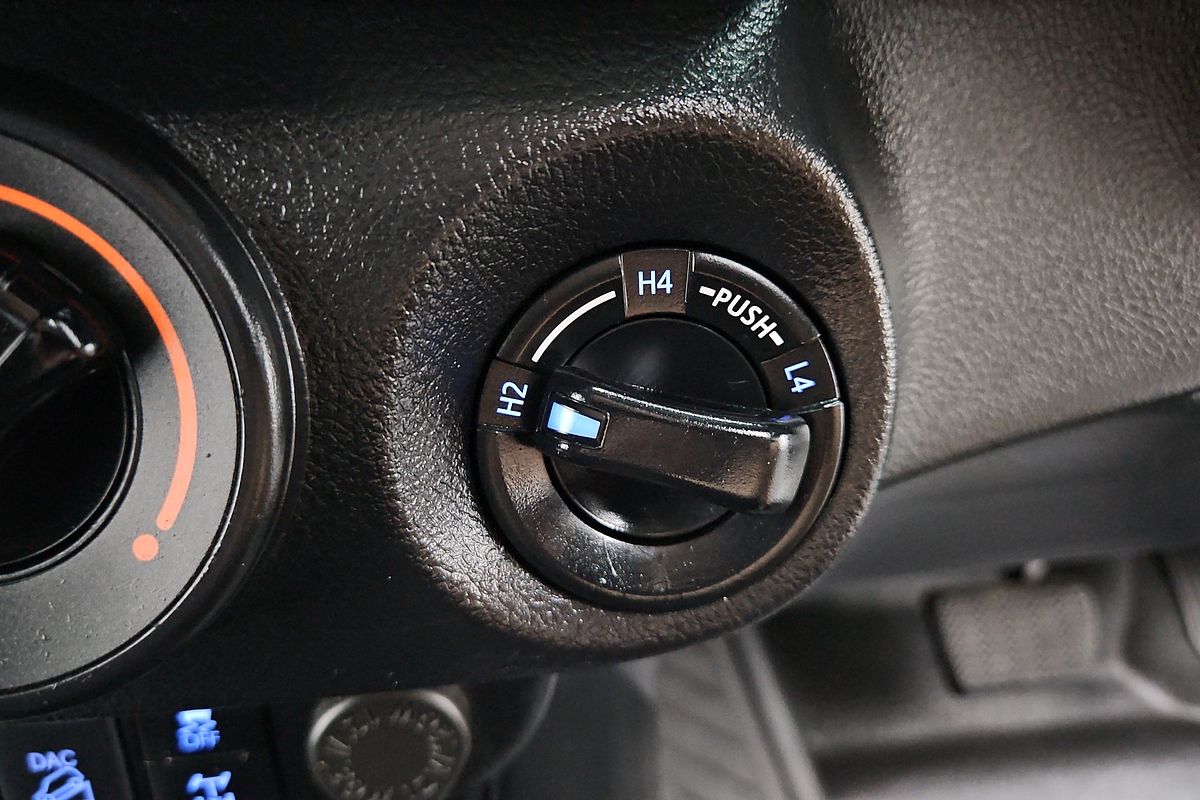 2022 Toyota Hilux SR GUN126R 4X4