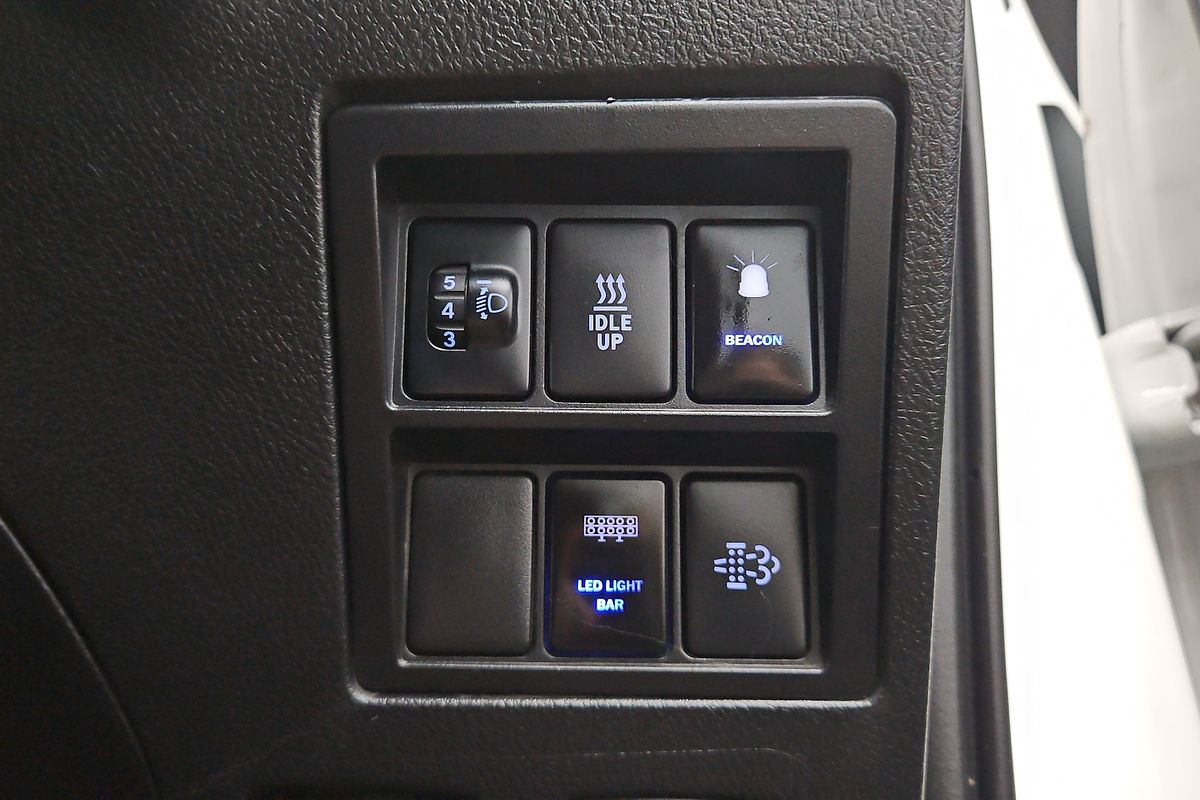 2022 Toyota Hilux SR GUN126R 4X4