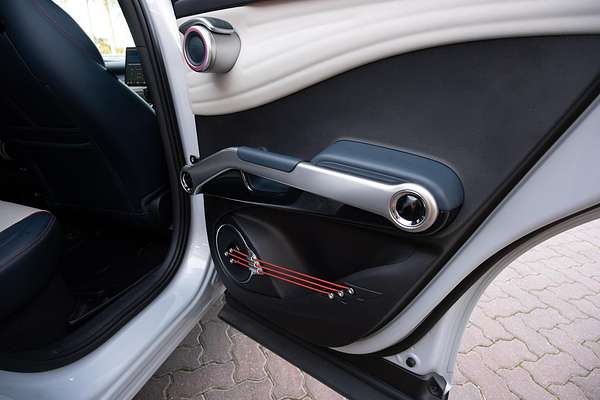 2023 BYD ATTO 3 Standard thumb-9