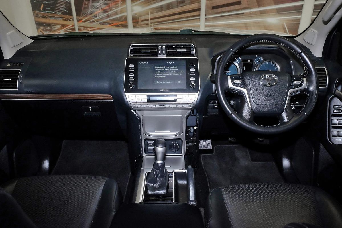2021 Toyota Landcruiser Prado VX GDJ150R image 9