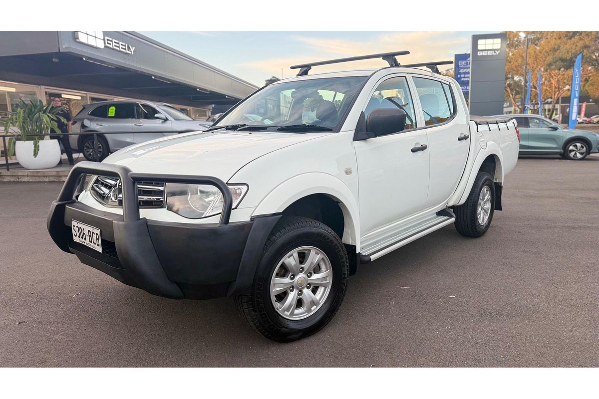 2014 Mitsubishi Triton GLX MN 4X4
