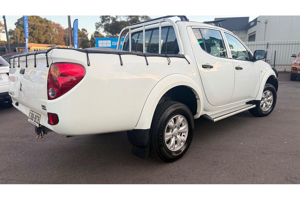 2014 Mitsubishi Triton GLX MN 4X4