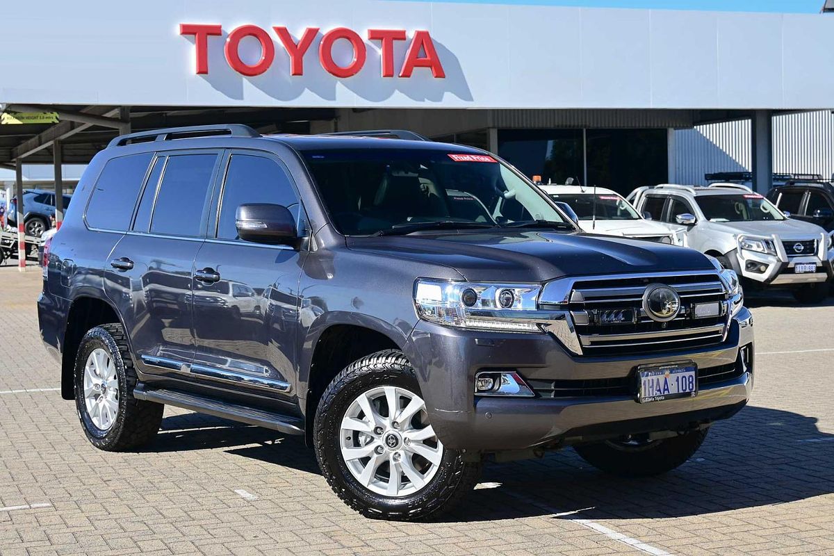 2020 Toyota Landcruiser Sahara VDJ200R