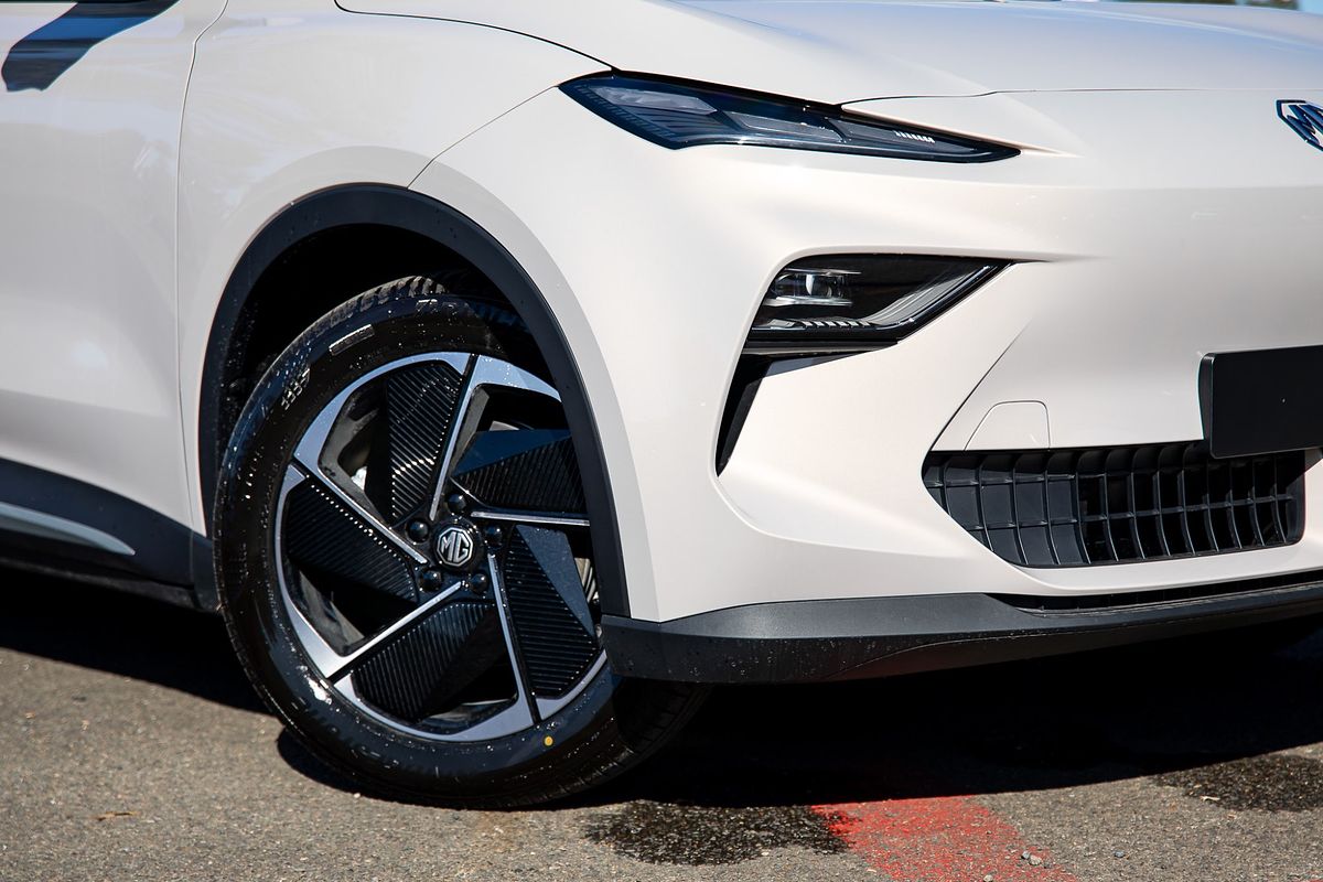 2025 MG MGS5 EV Essence 62 ZS3EM