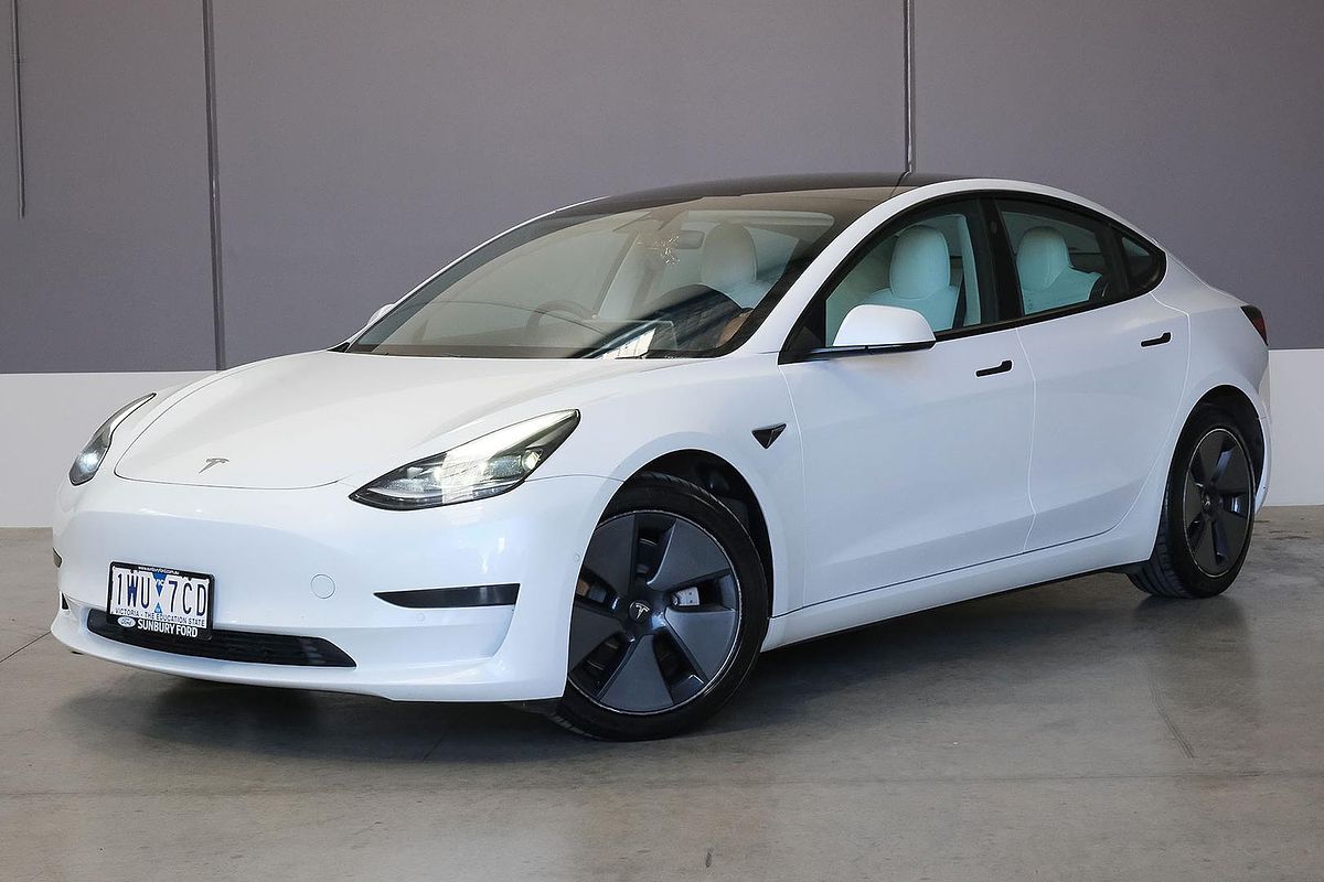 2022 Tesla Model 3 Rear-Wheel Drive