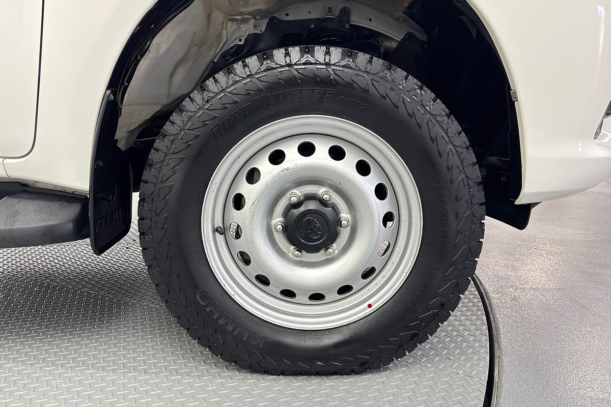 2019 Toyota Hilux SR GUN126R 4X4