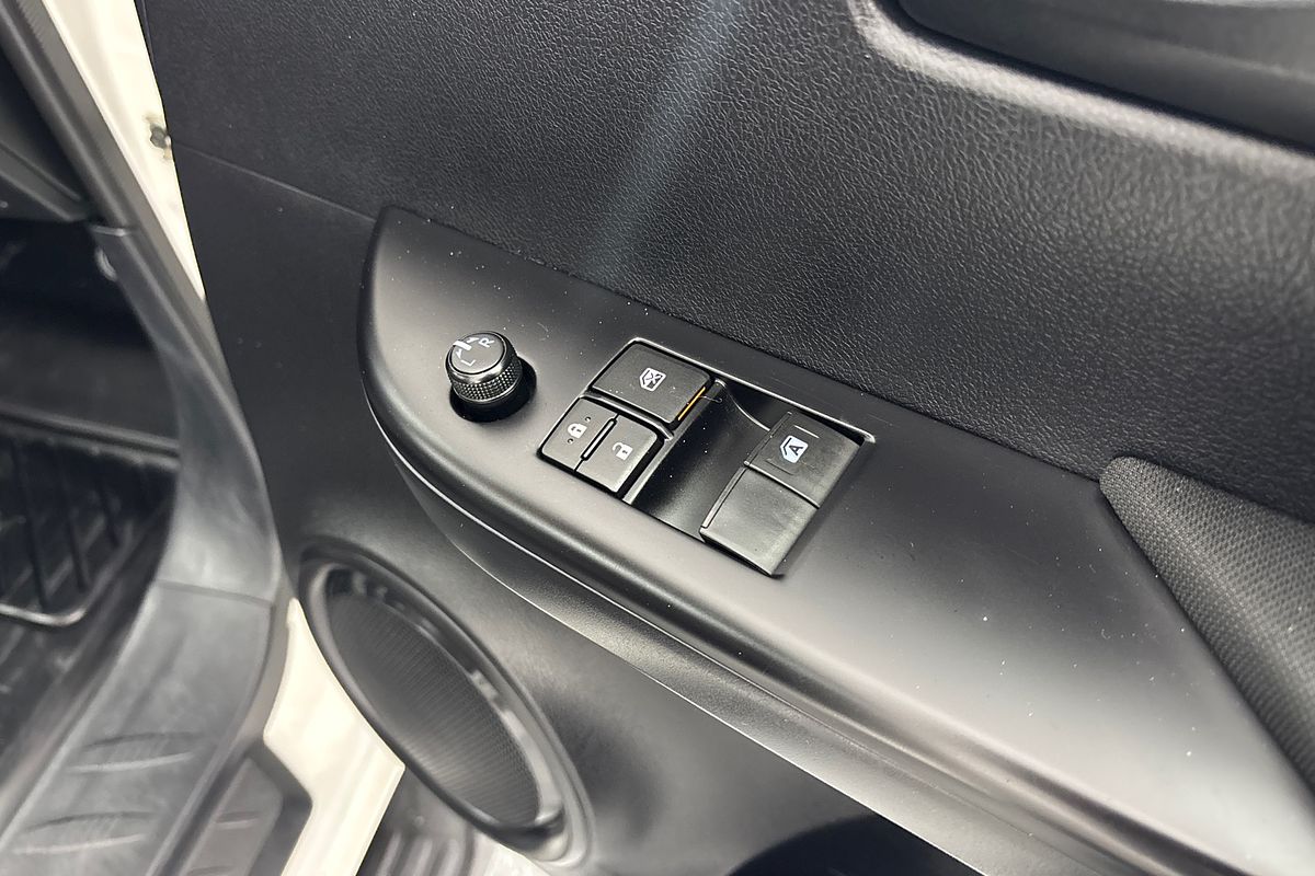 2019 Toyota Hilux SR GUN126R 4X4