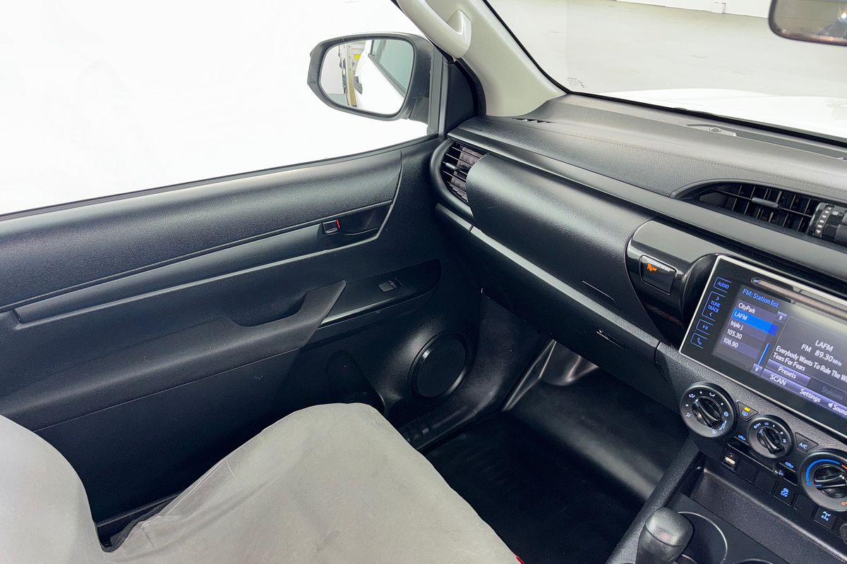 2019 Toyota Hilux SR GUN126R 4X4