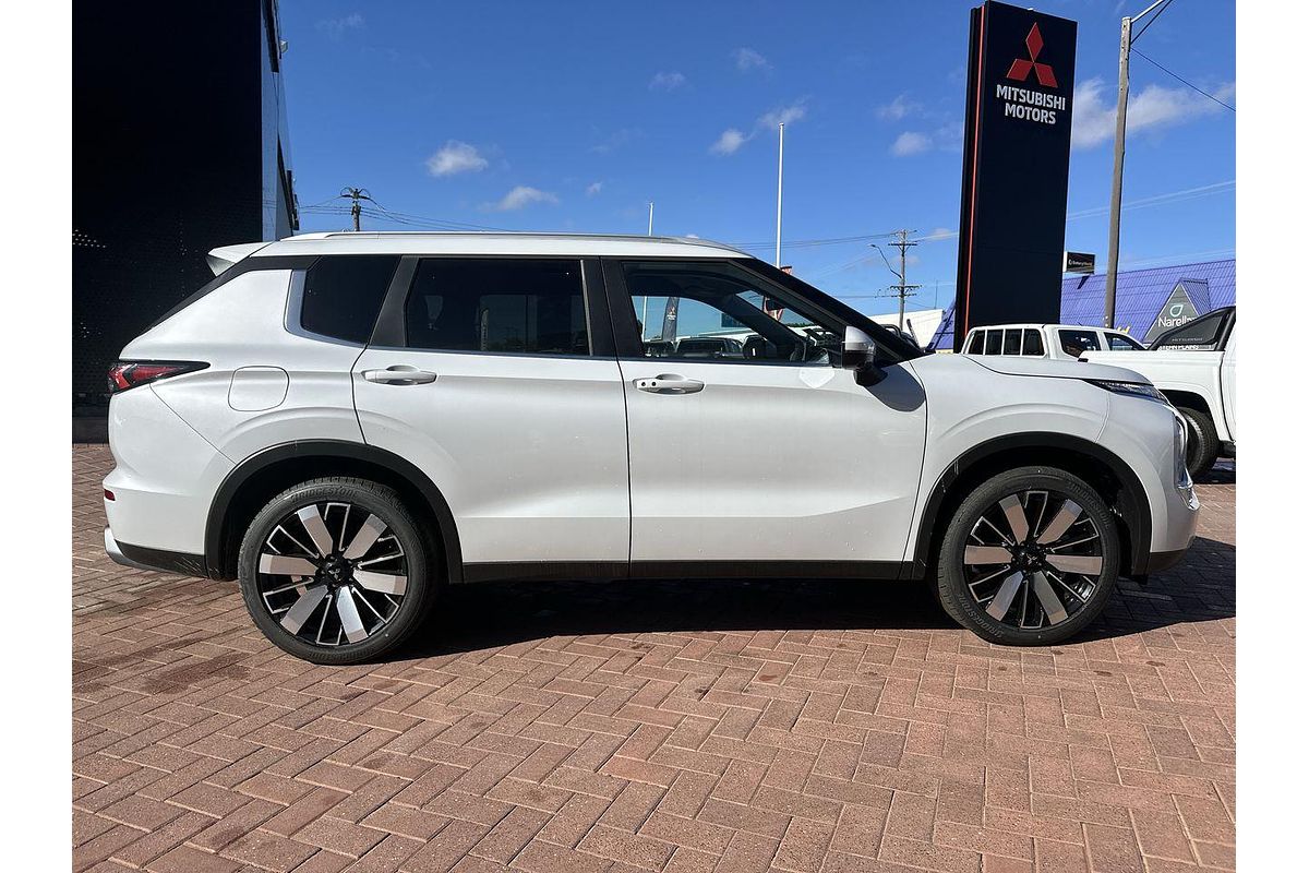 2025 Mitsubishi Outlander Aspire ZM