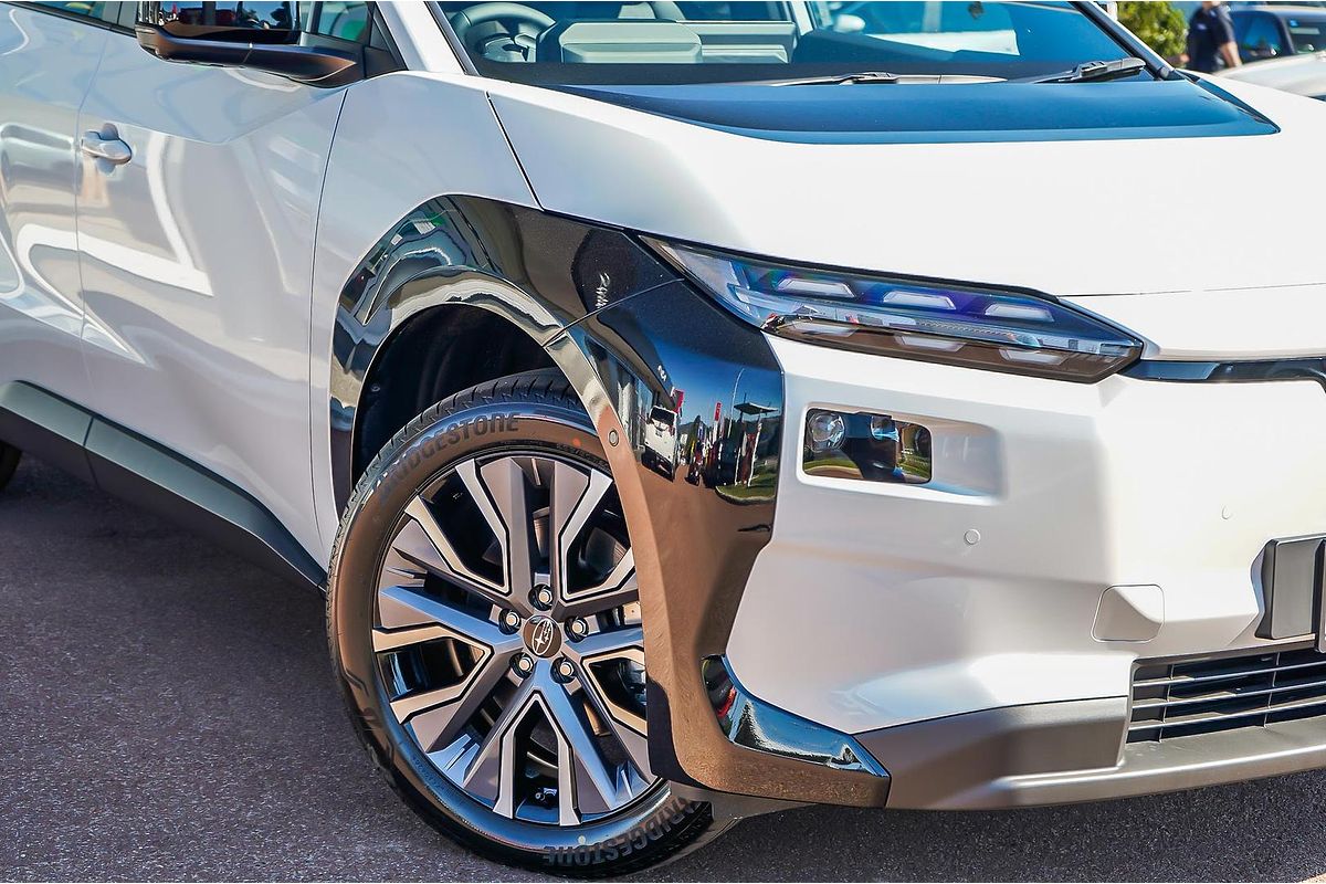 2026 Subaru Solterra AWD Touring E1-1