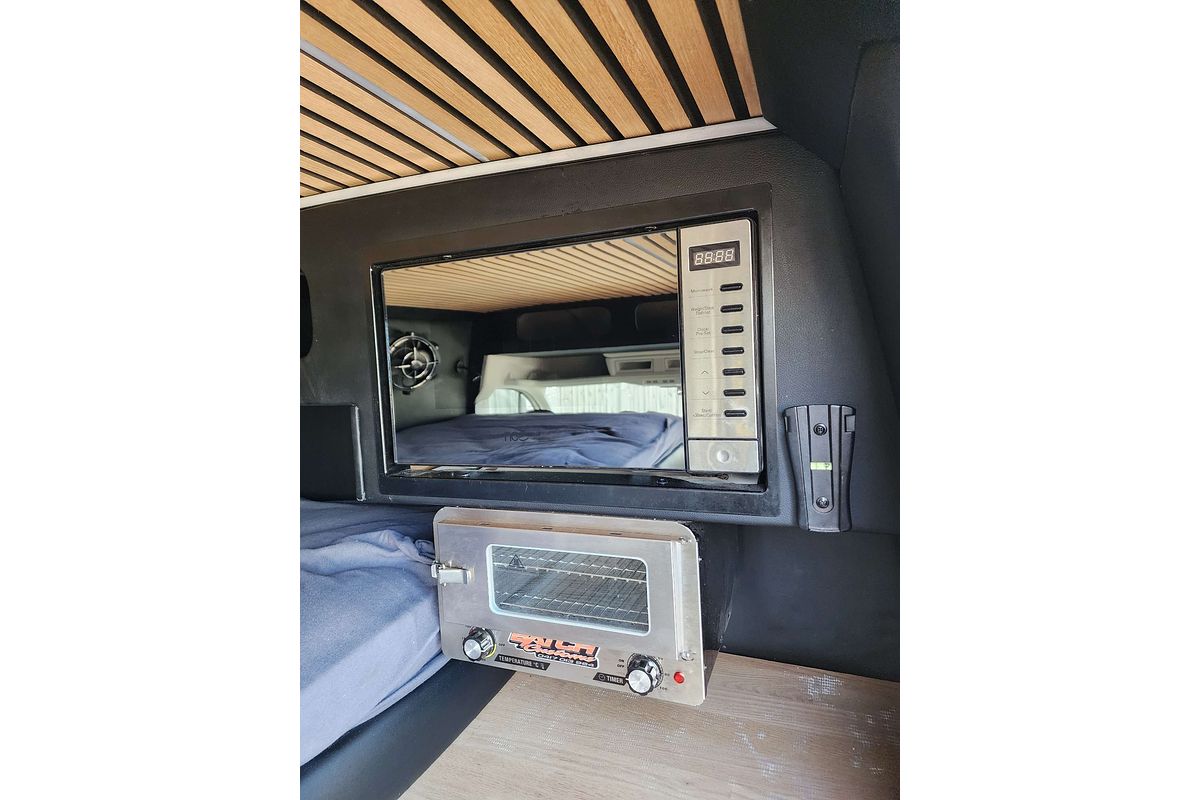 2022 Volkswagen Crafter 50 TDI410 SY1 LWB High Roof image 9