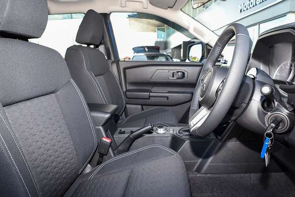 2025 Mitsubishi Triton GLX-R MV 4X4 thumb-9