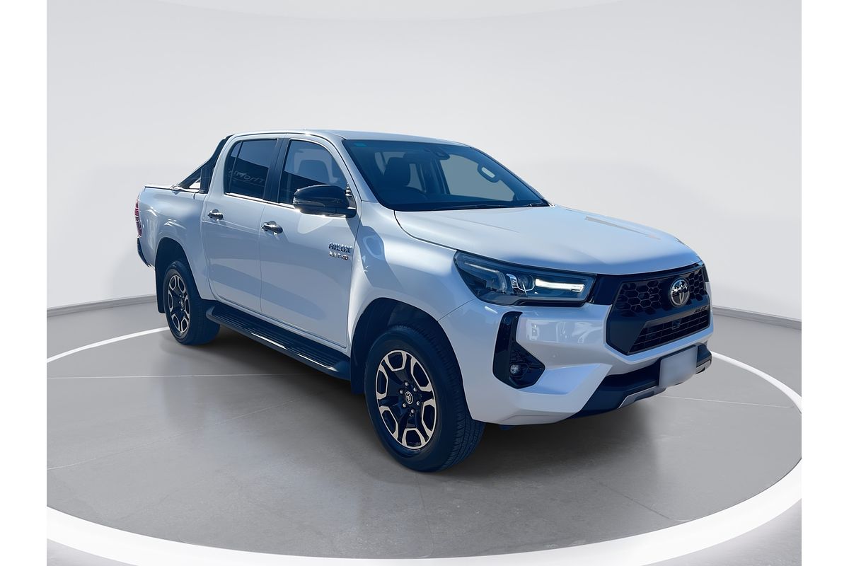 2025 Toyota Hilux SR5 48V GUN126R 4X4