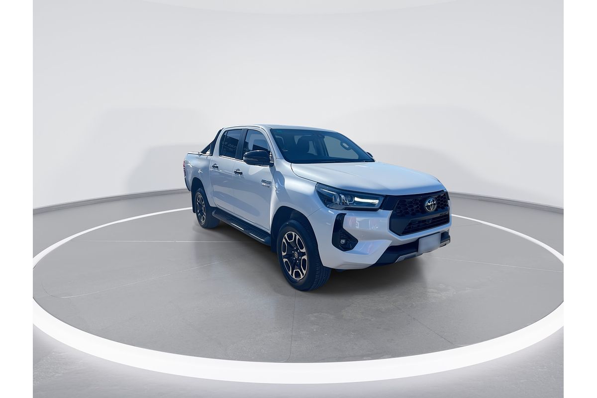 2025 Toyota Hilux SR5 48V GUN126R 4X4