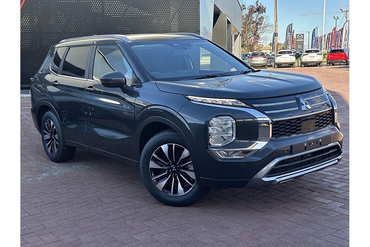 2025 Mitsubishi Outlander LS ZM