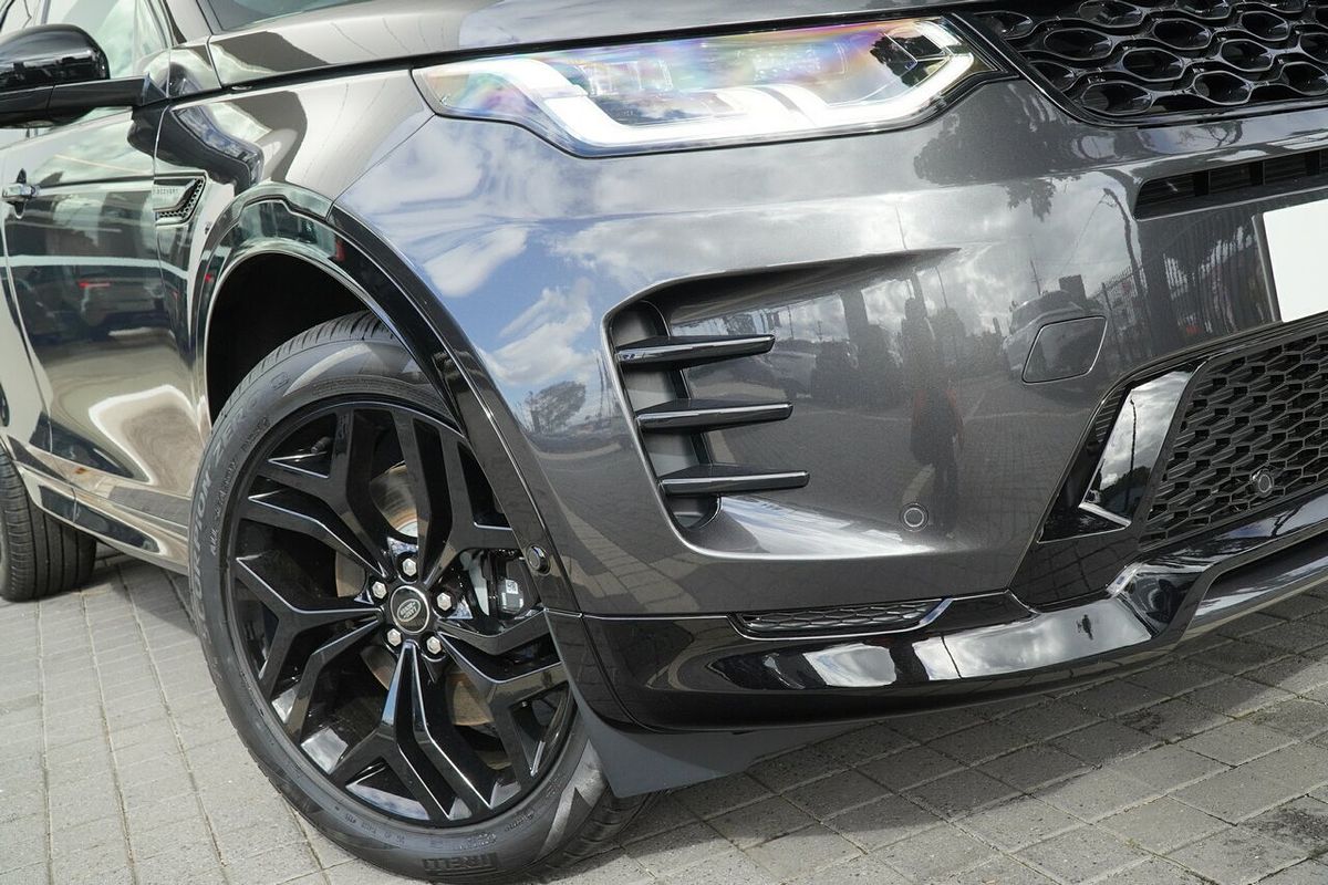 2025 Land Rover Discovery Sport P250 Landmark L550