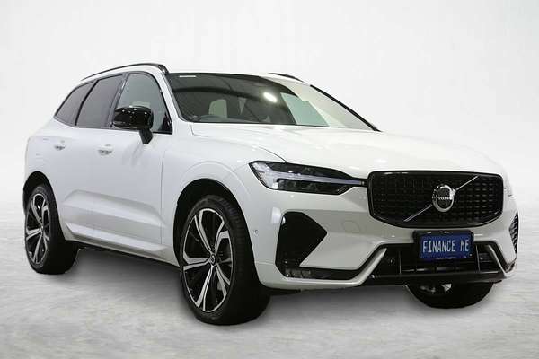 2022 Volvo XC60 B6 R-Design