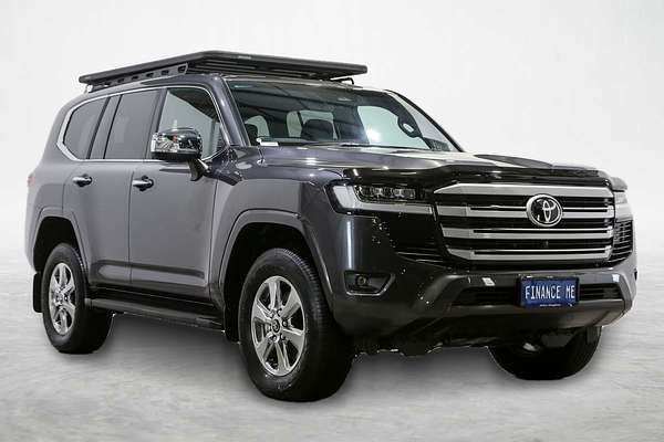 2025 Toyota Landcruiser Sahara FJA300R