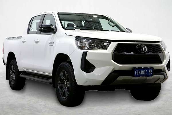 2025 Toyota Hilux SR 48V GUN126R 4X4
