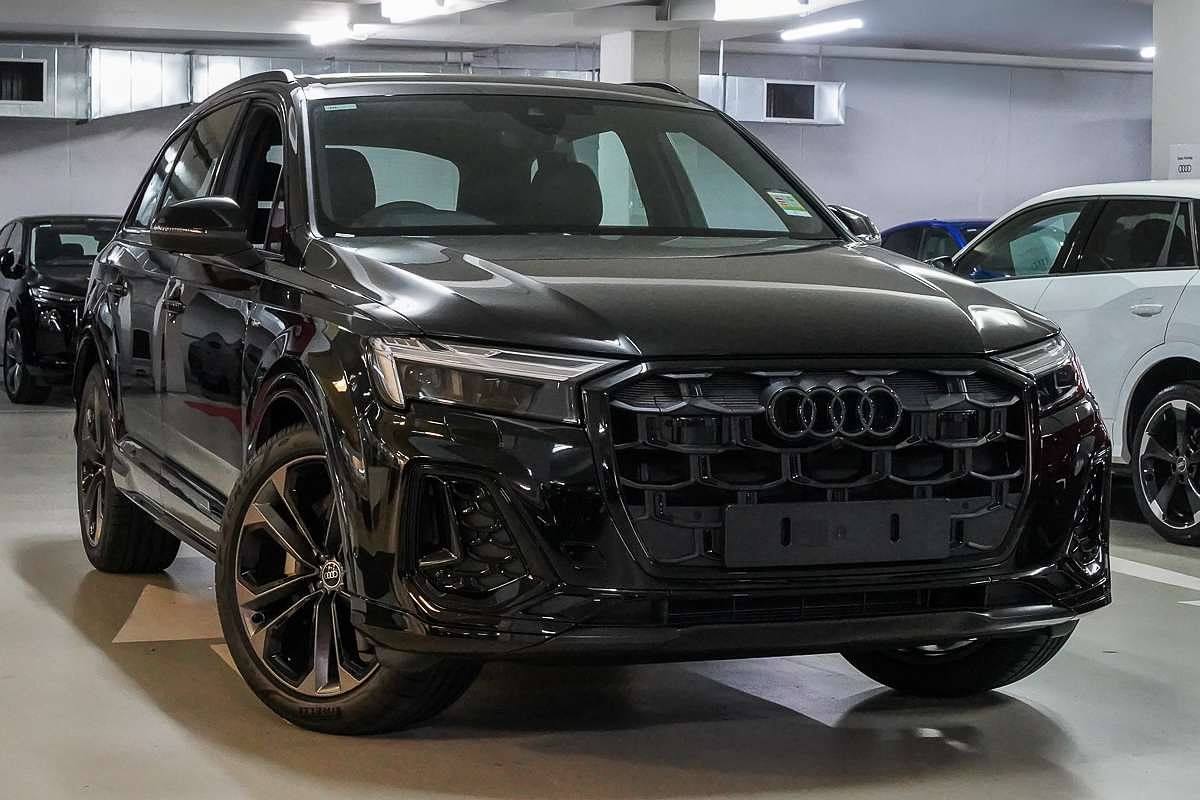 2026 Audi Q7 TDI 170kW S line edition 4M