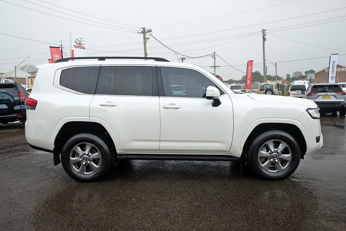 2022 Toyota Landcruiser VX FJA300R