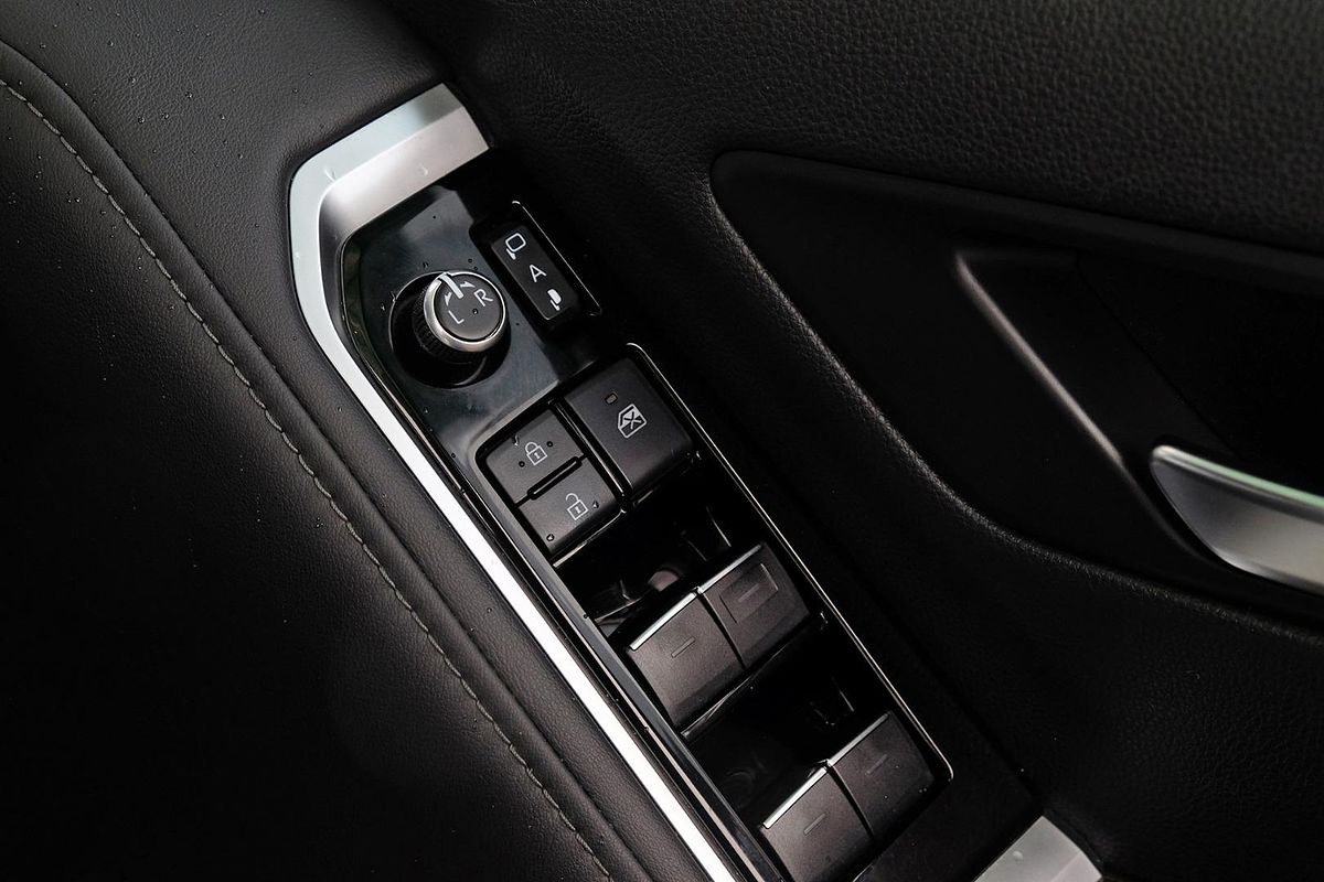 2022 Toyota Landcruiser VX FJA300R