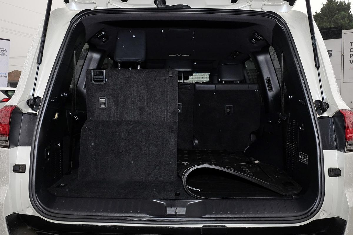 2022 Toyota Landcruiser VX FJA300R