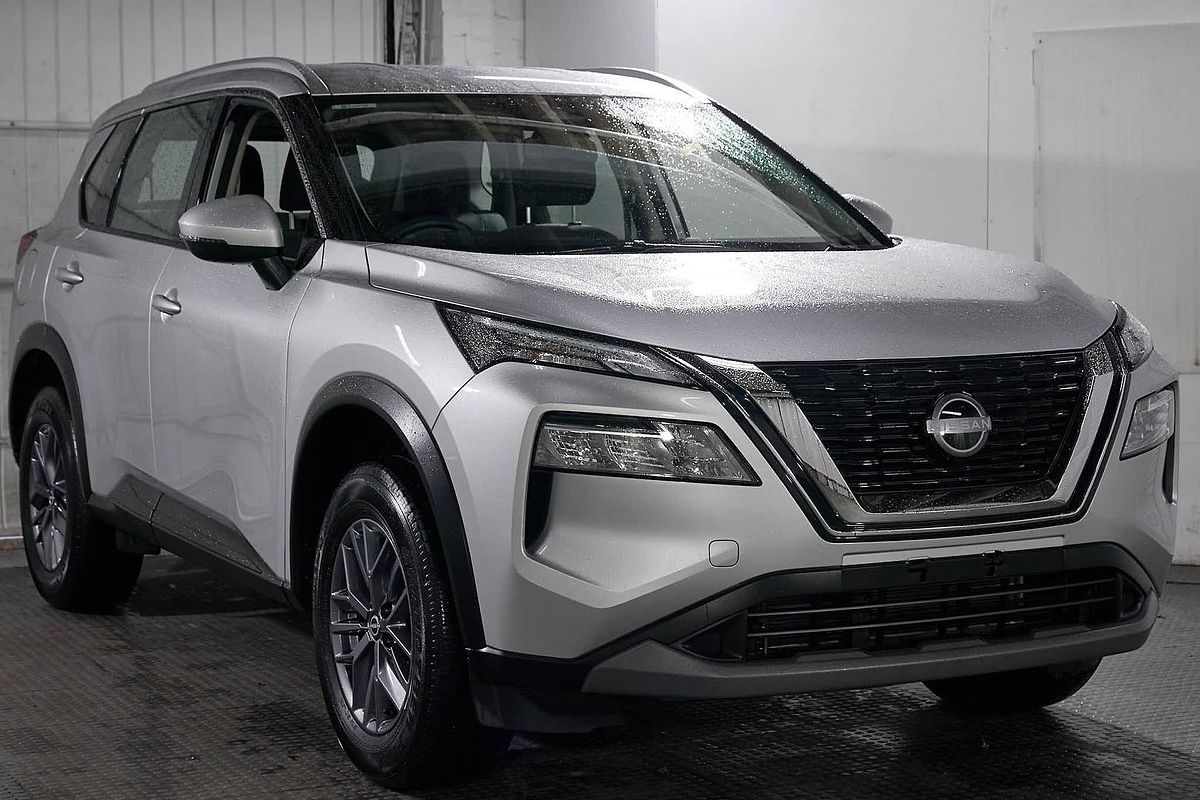 2025 Nissan X-TRAIL ST T33