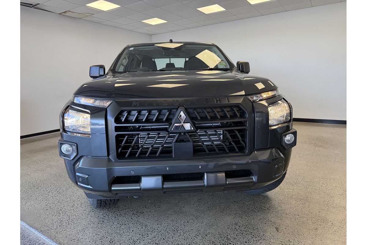 2025 Mitsubishi Triton GLX MV 4X4