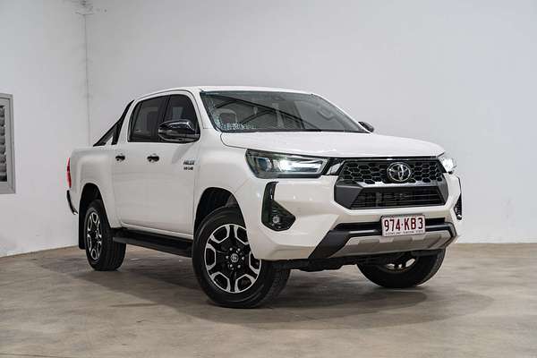 2024 Toyota Hilux SR5 48V GUN126R 4X4