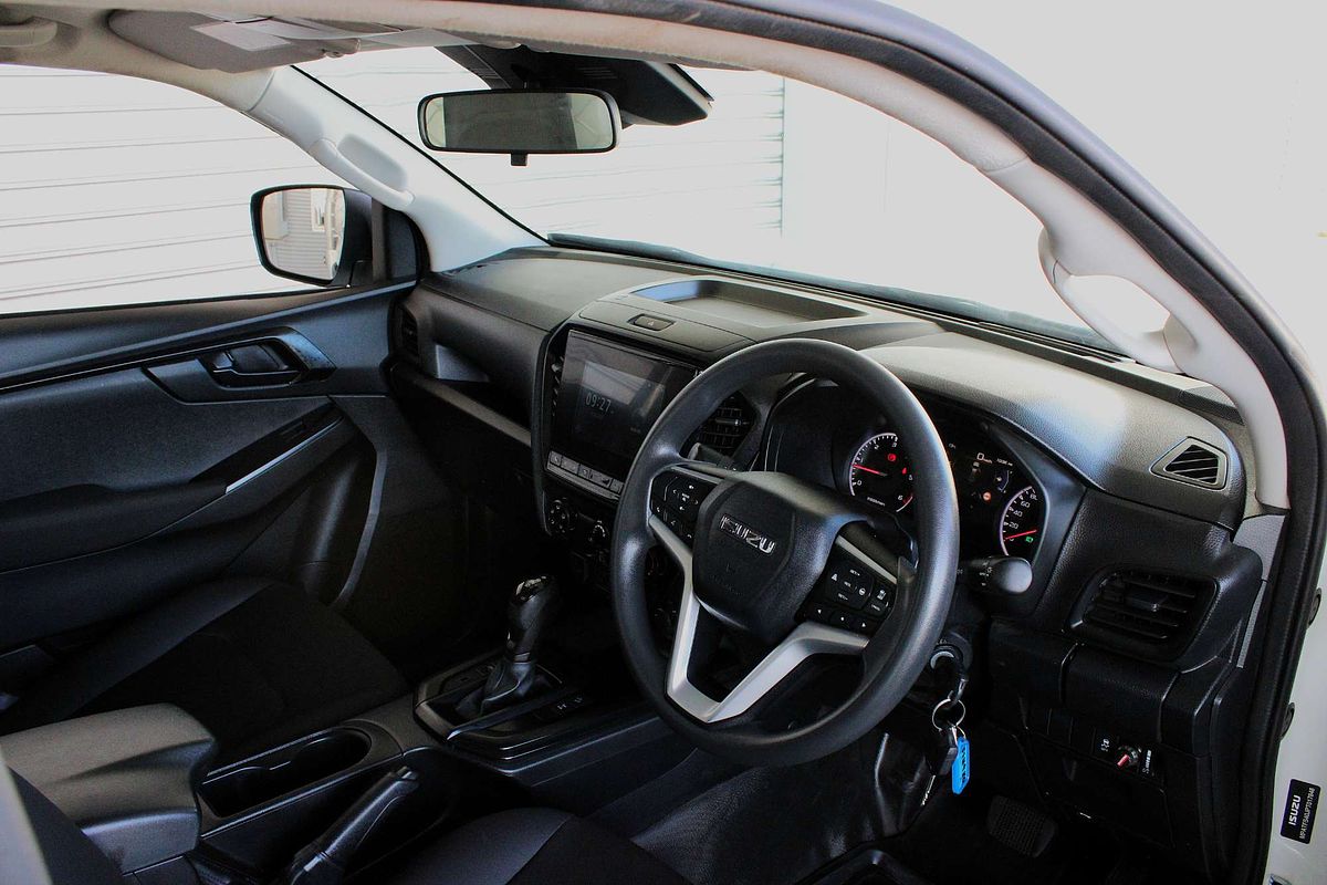 2024 Isuzu D-MAX SX 4X4