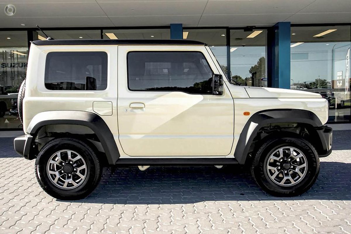 2025 Suzuki Jimny GLX GJ