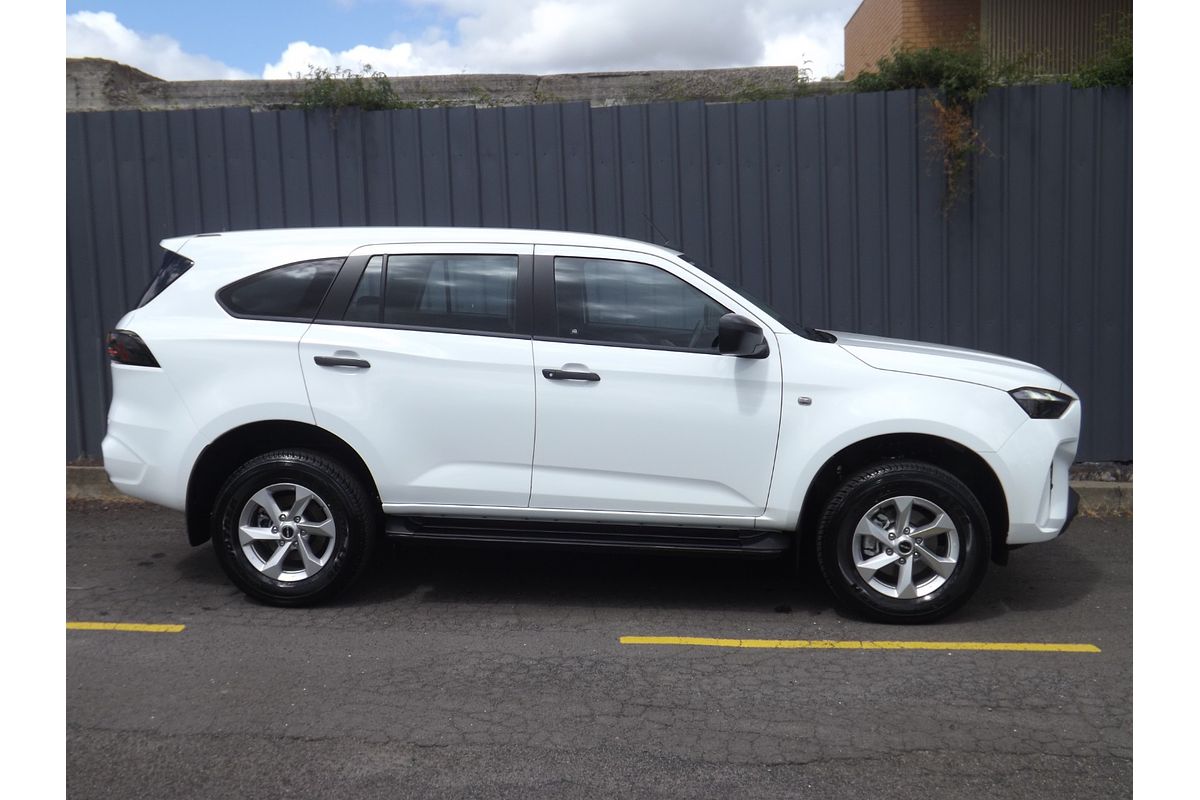 2026 Isuzu MU-X LS-M