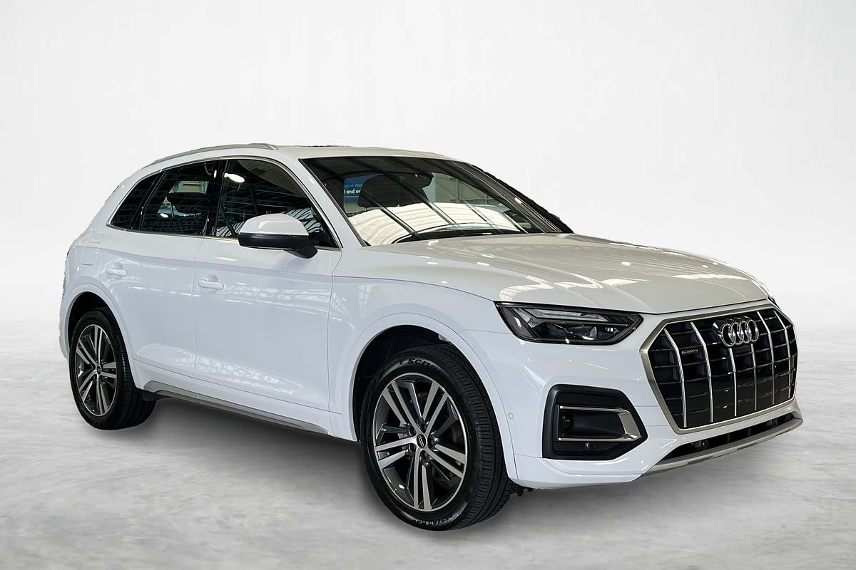 2025 Audi Q5 40 TDI Sport FY