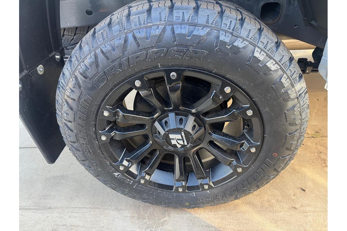 2025 Mitsubishi Triton GLX MV 4X4