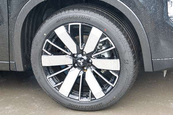 2025 Mitsubishi Outlander Exceed Tourer ZM thumb-3