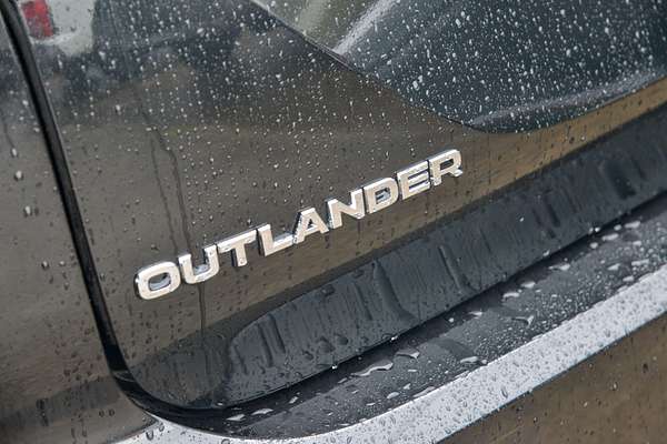 2025 Mitsubishi Outlander Exceed Tourer ZM thumb-20