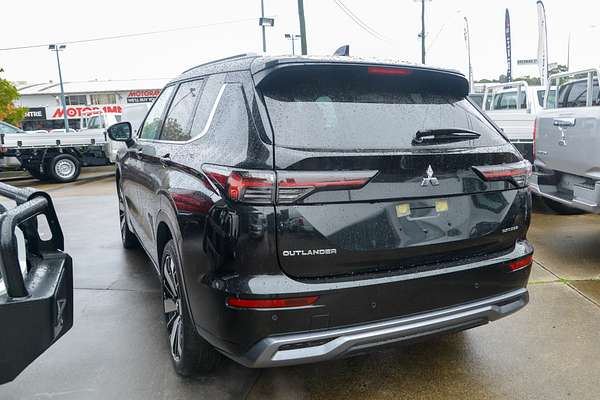 2025 Mitsubishi Outlander Exceed ZM thumb-5