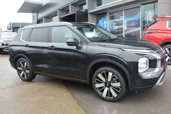 2025 Mitsubishi Outlander Exceed ZM thumb-4