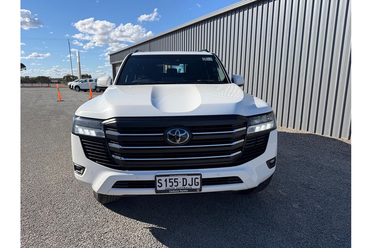 2024 Toyota Landcruiser GXL FJA300R