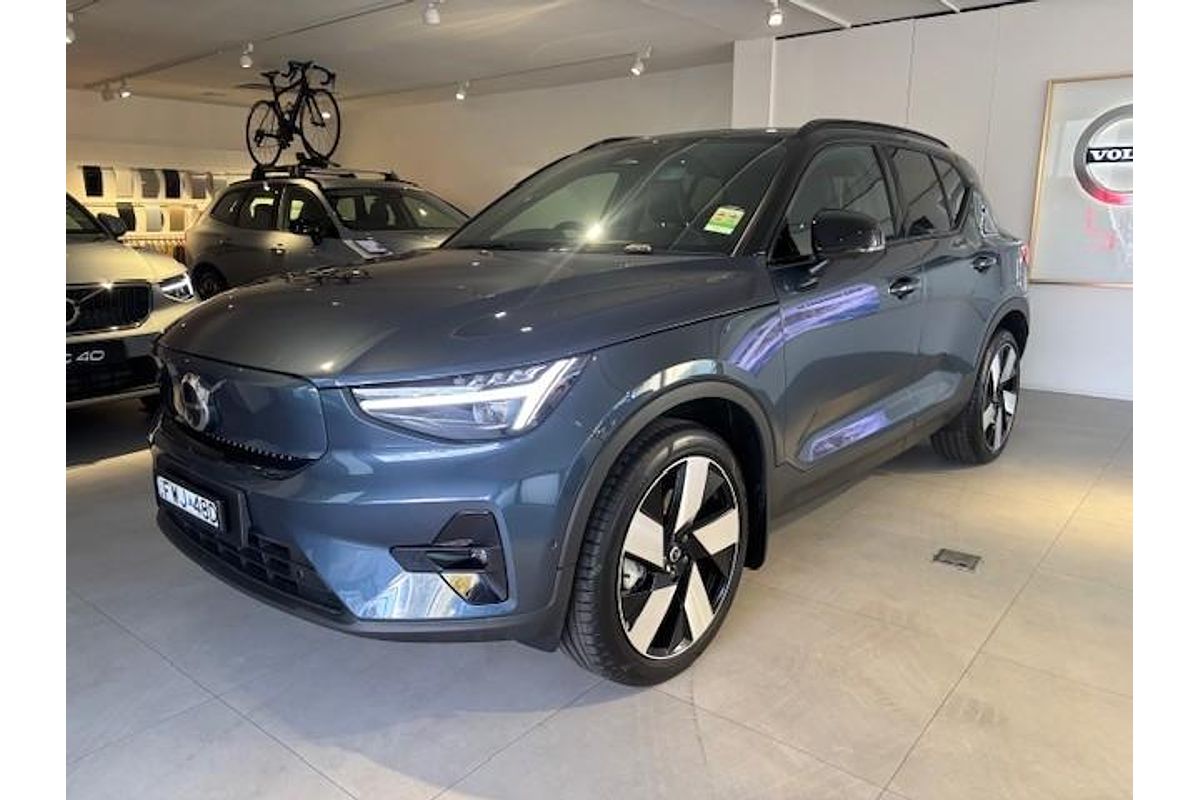 2025 Volvo EX40 Ultra Single Motor Extended Range