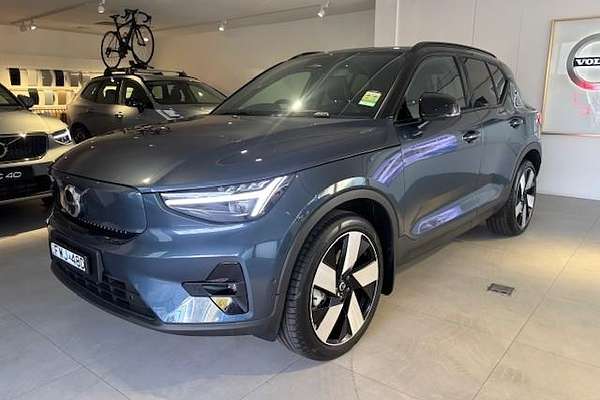 2025 Volvo EX40 Ultra Single Motor Extended Range