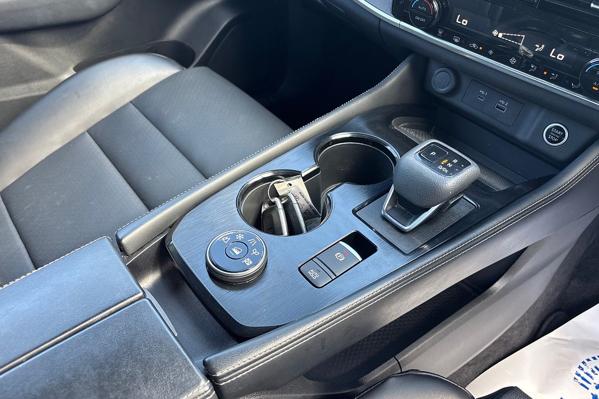 2023 Nissan X-TRAIL ST-L T33