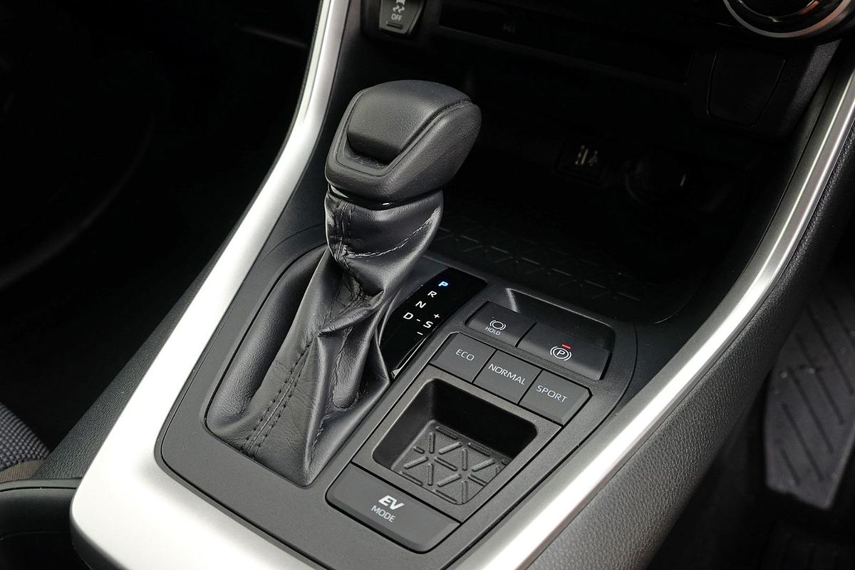2024 Toyota RAV4 GX AXAH52R