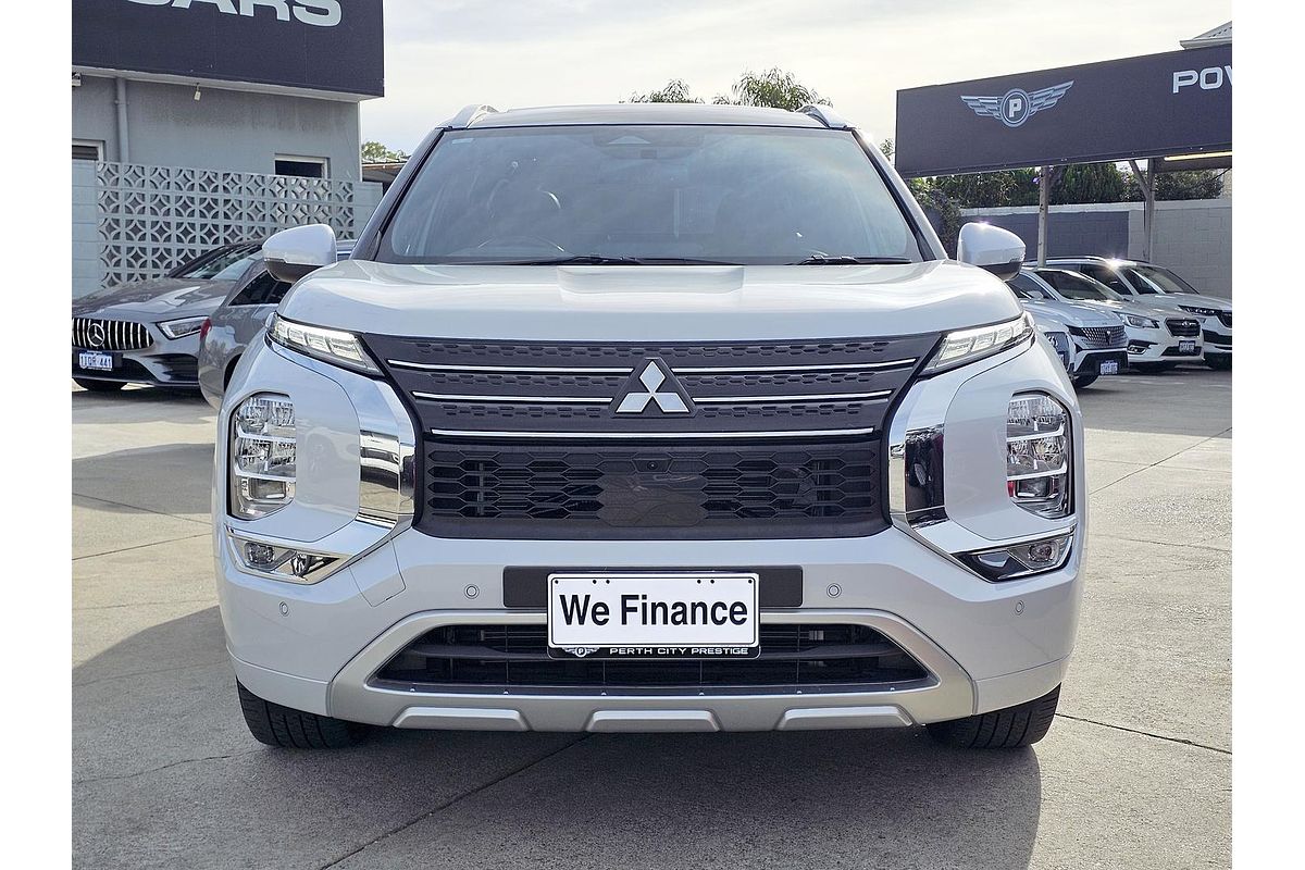 2023 Mitsubishi Outlander Exceed Tourer ZM
