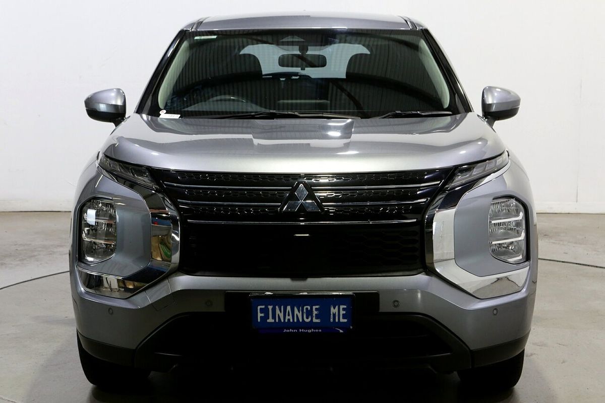 2022 Mitsubishi Outlander ES ZM